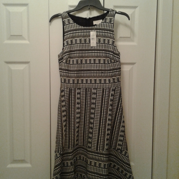 Loft Textured Dress - Picture 2 of 6